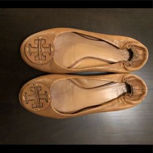 Tory Burch Reva Flat Royal Tan Tumbled Leather